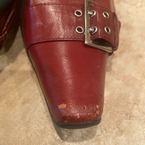 Kenneth Cole Reaction Kitten Heels - Picture 3 of 4